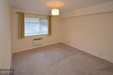 2 bedroom apartment to rent, Alma Road, Windsor