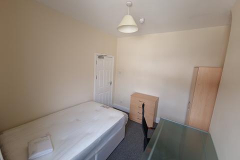 4 bedroom house to rent, Baglan St, Port Tennant, Swansea