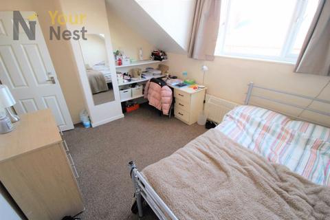 5 bedroom terraced house to rent, Newport View, Headingley, LS6 3BX