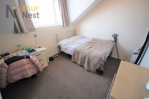5 bedroom terraced house to rent, Newport View, Headingley, LS6 3BX