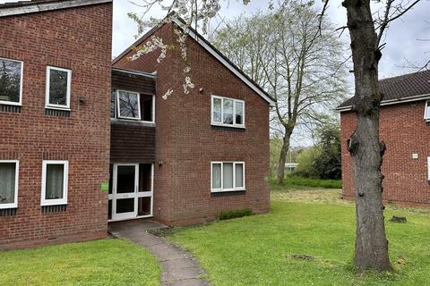 Studio to rent, Newhall Farm Close, W Midlands B76