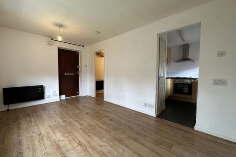 Studio to rent, Newhall Farm Close, W Midlands B76