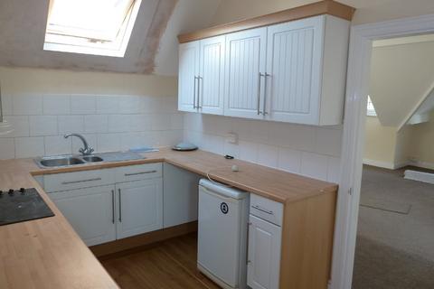2 bedroom flat to rent, Lichfield Road, Sutton Coldfield B74