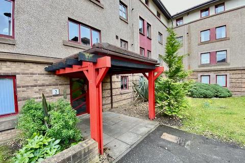 2 bedroom flat to rent, North Werber Place, Fettes, Edinburgh, EH4