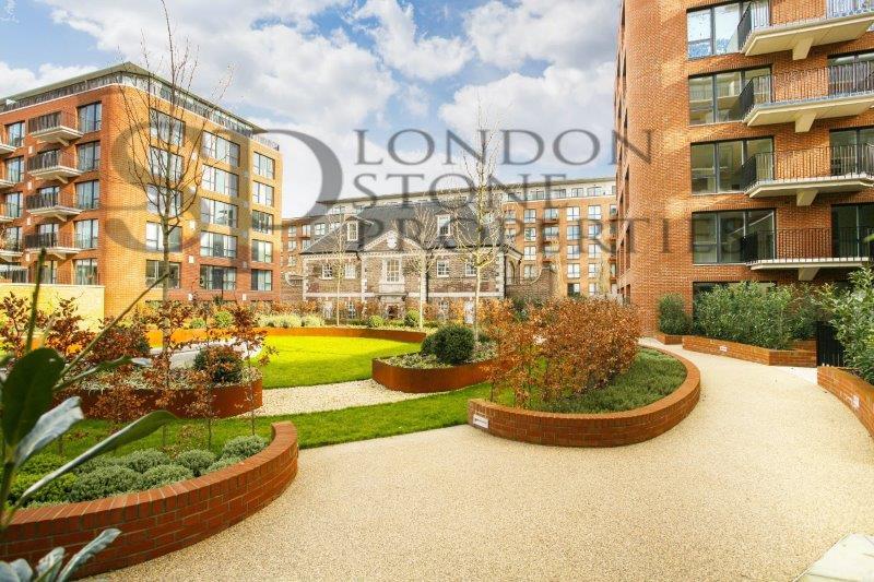 Building Courtyard