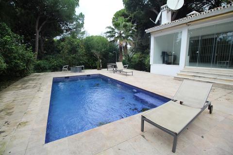 3 bedroom detached house - The Golden Mile, Andalucia, Spain