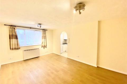 2 bedroom apartment to rent, Varsity Drive, Twickenham, TW1