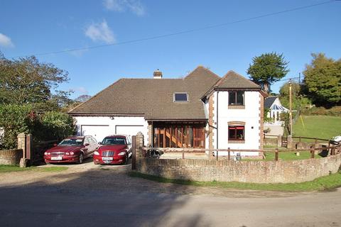 4 bedroom detached house to rent, Newgrounds, Fordingbridge, Hampshire, SP6