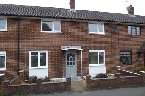 3 bedroom terraced house to rent, Beaufort Road, Bordon, Hampshire, GU35