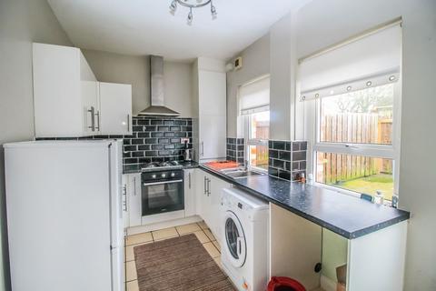 2 bedroom terraced house to rent, Don Gardens, Concord, Washington, Tyne and Wear, NE37