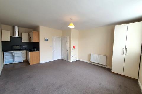 Studio to rent, Studio 8, Britannia House, DN4