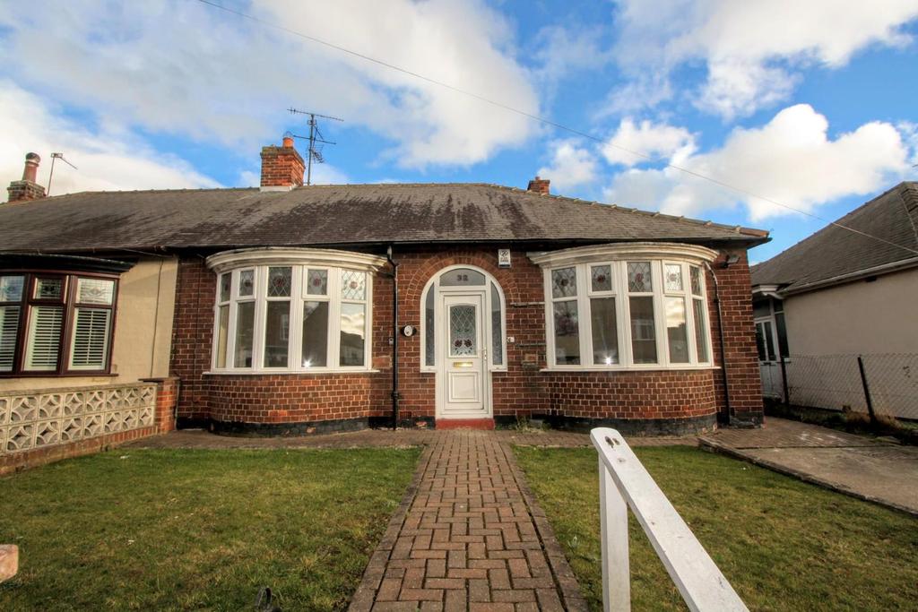 Stockton Road, Darlington 2 bed semidetached bungalow £150,000