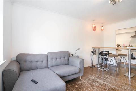 1 bedroom apartment to rent, Frogmore, Wandsworth, SW18