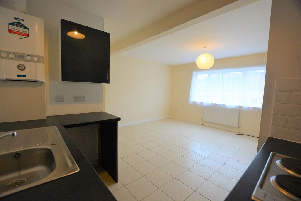 Kilton Hill 1 Bed Flat To Rent 370 Pcm 85 Pw Image 1 Of 10