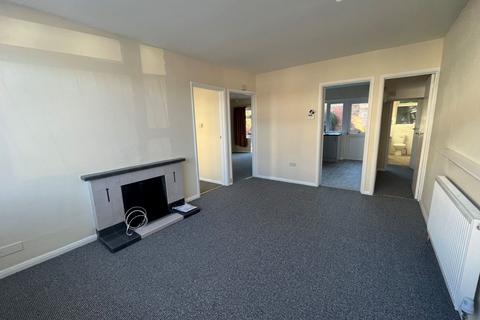 2 bedroom flat to rent, Homestead Way, Kingsley, Northampton NN2 6JG