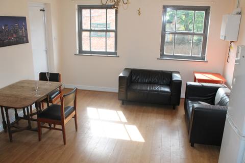 5 bedroom flat to rent, 173b, Mansfield Road, NOTTINGHAM NG1 3FR