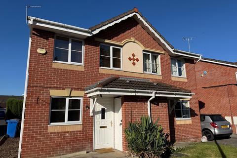 2 bedroom semi-detached house to rent, Urban Road, Sale M33