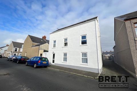 1 bedroom flat to rent, Flat A Brooke House, Brooke Avenue, Milford Haven SA73 2LR