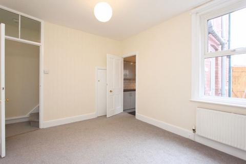 3 bedroom terraced house to rent, Powderham Road, Exeter