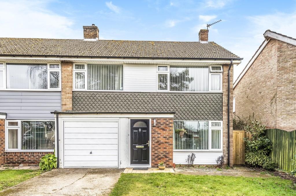 Gloucester Road, Waterlooville 3 bed semidetached house £300,000
