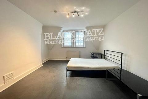 1 bedroom apartment to rent, EC4A