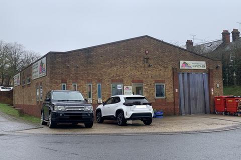 Industrial unit to rent - Station Road Industrial Estate, Great Dunmow, Essex