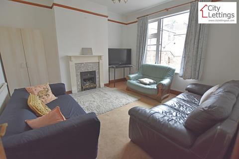 5 bedroom detached house to rent, Park Road, Lenton