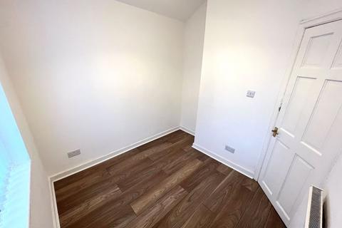 2 bedroom terraced house to rent, Mellor Street, Eccles