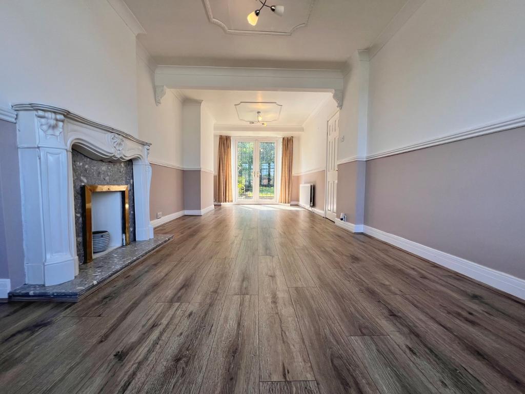 House in West Midlands - View 4