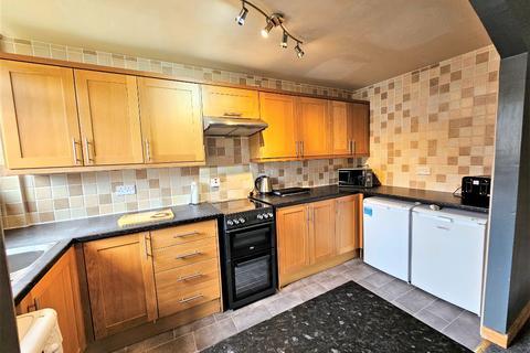 3 bedroom flat to rent, Gort Road, Tillydrone, Aberdeen, AB24