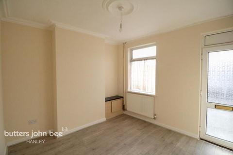 2 bedroom end of terrace house to rent, Pennell Street, Stoke-on-trent