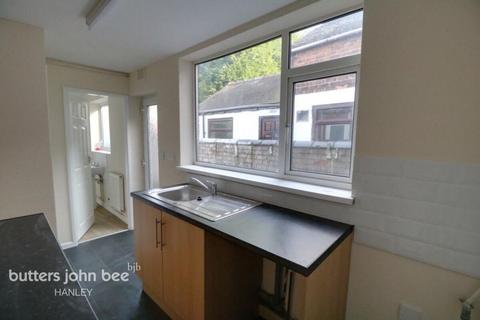 2 bedroom end of terrace house to rent, Pennell Street, Stoke-on-trent