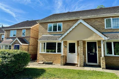 3 bedroom semi-detached house for sale, Hawthorn Close, Halstead, CO9