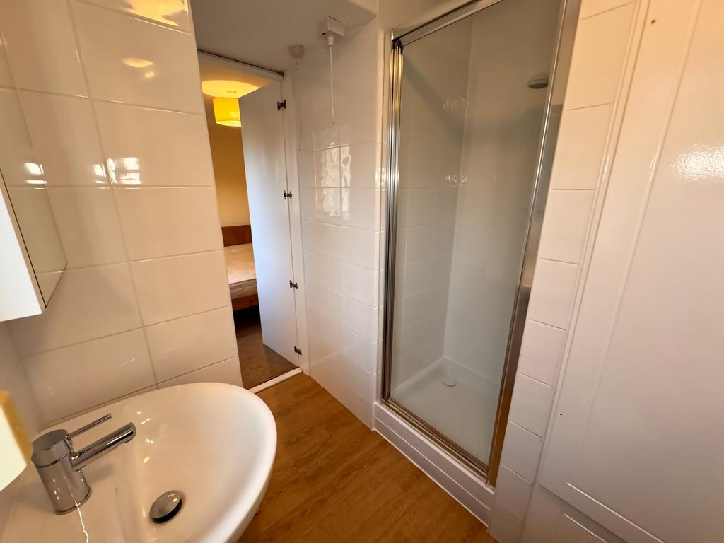 En-suite 2