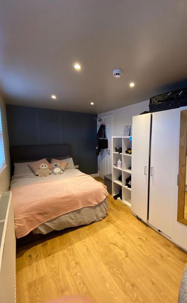 Room 6
