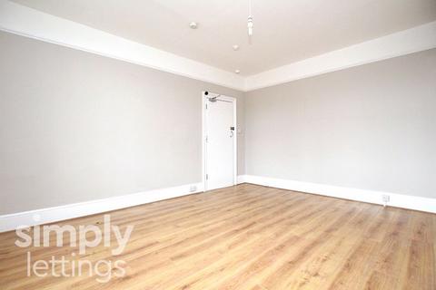 Studio to rent, Chesham Place, Brighton