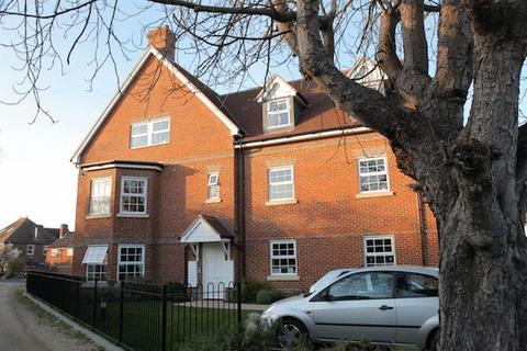 2 bedroom apartment to rent, Phoenix Court, Thame OX9