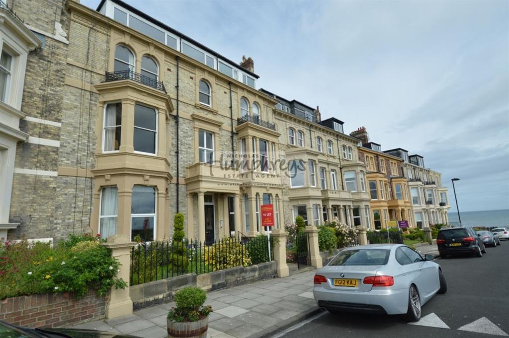 Percy Gardens,Tynemouth 3 bed flat £895 pcm (£207 pw)