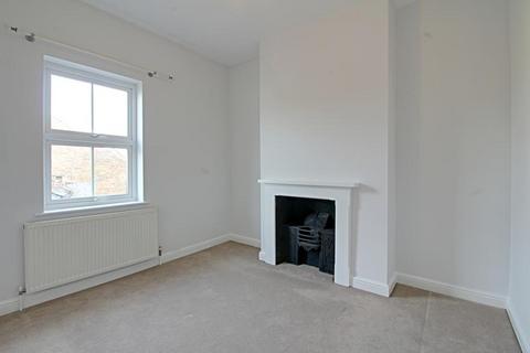 20 Dedworth Road, Windsor, SL4 5AY