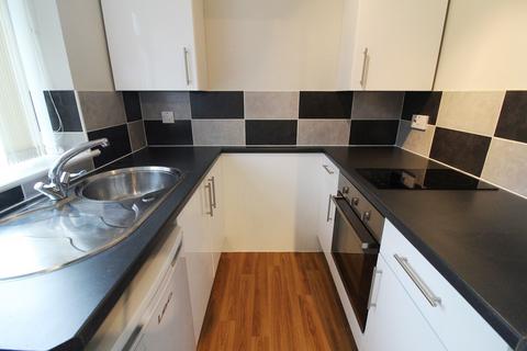 Studio to rent, 34 Douglas Court, Hartsbourne Road, Reading, RG6