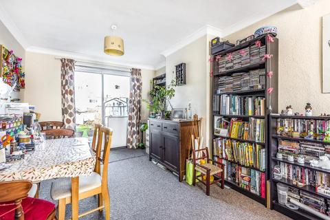 3 bedroom semi-detached house to rent, Mark Road,  Headington,  OX3