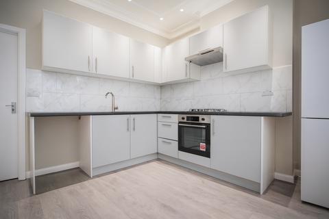 2 bedroom flat to rent, Kitchener Road, Seven Sisters, N17