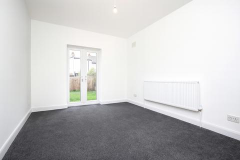 2 bedroom flat to rent, Kitchener Road, Seven Sisters, N17