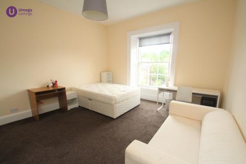 5 bedroom flat to rent, Montgomery Street, Leith, Edinburgh, EH7