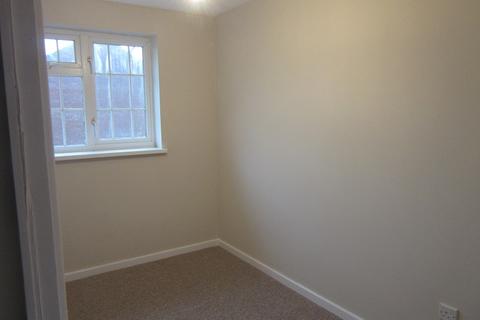 2 bedroom end of terrace house to rent, Dale Close, Fforestfach, Swansea.  SA5 4NX