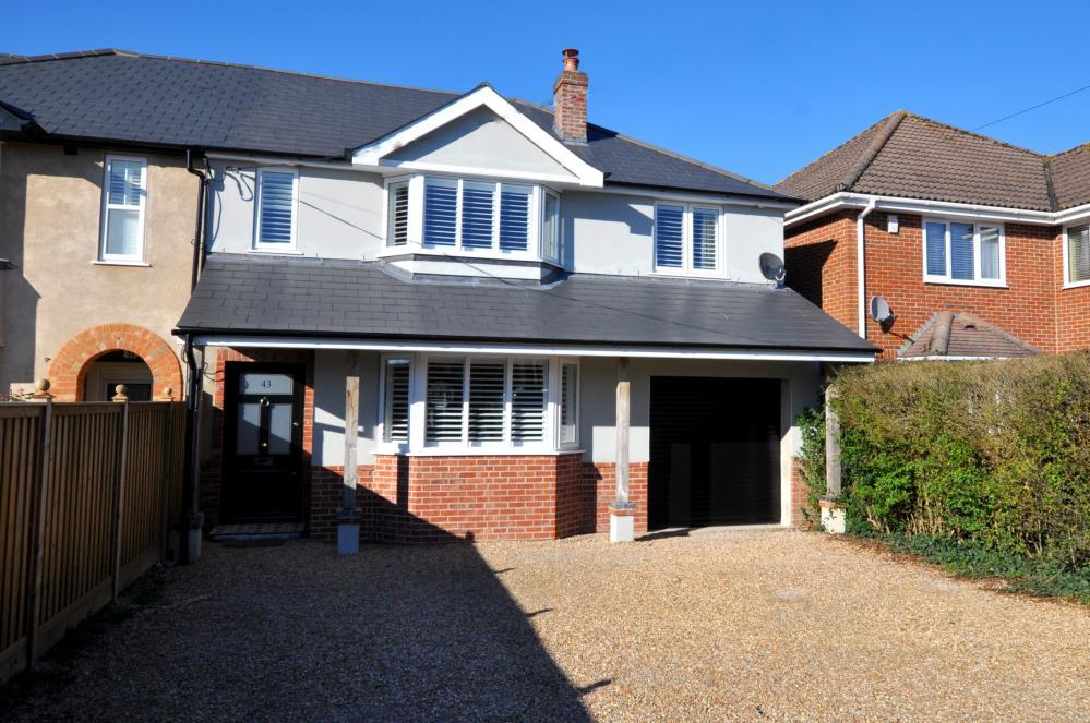 Northfield Road, Ringwood, BH24 1LT 4 bed semidetached house £500,000