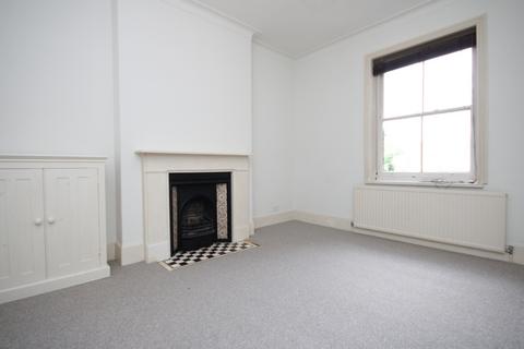 2 bedroom flat to rent, Onslow Gardens, Muswell Hill, N10