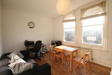 2 bedroom flat to rent - Mount Pleasant Villas, Stroud Green, N4