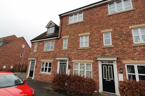 3 bedroom townhouse to rent, Pilgrims Way, Gainsborough