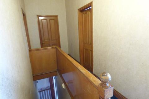 8 Beech Grove, Bradford, BD3 0PL